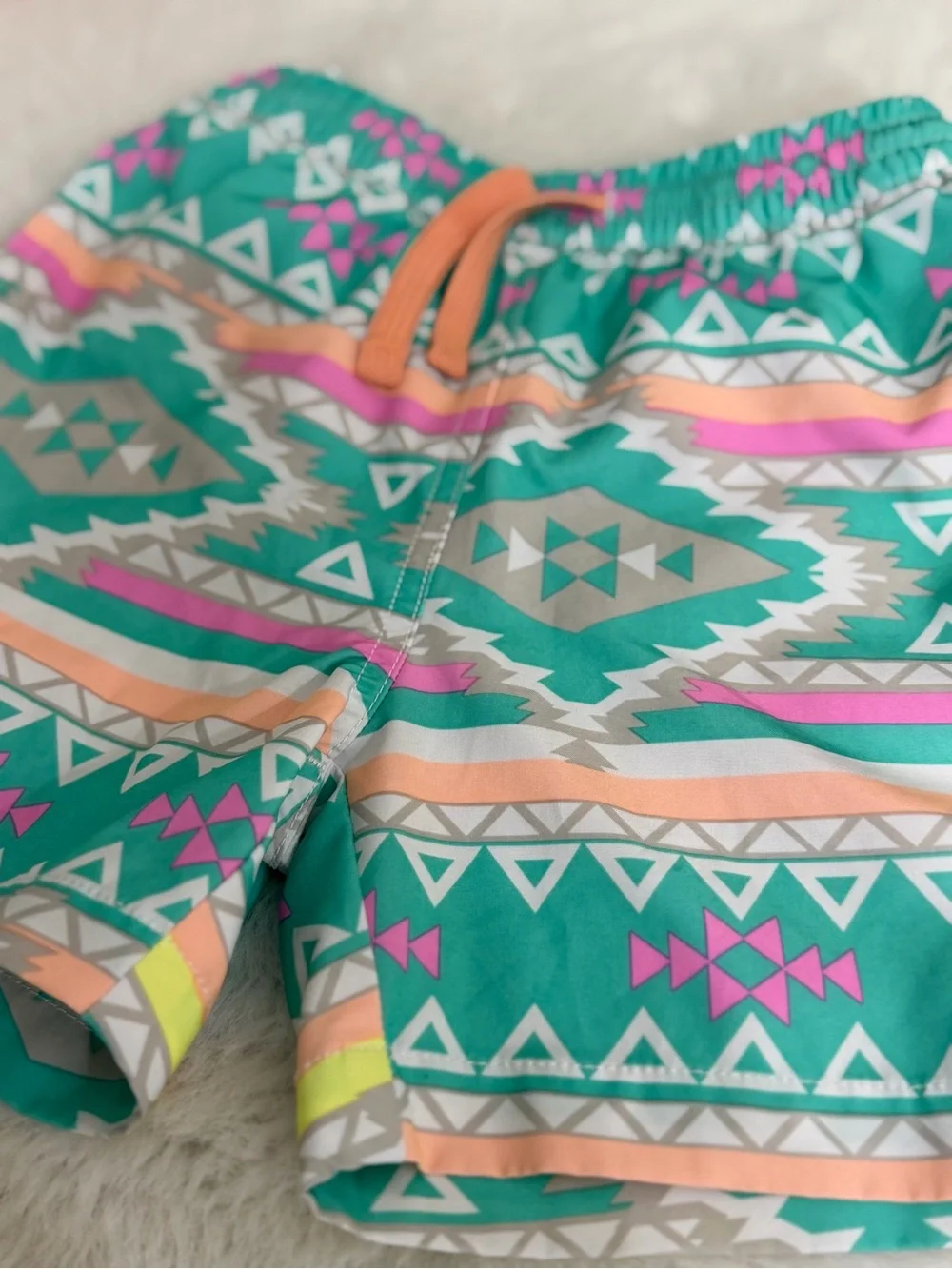Chubbies Kids Swim Trunks En Fuegos print - Picture 2 of 5
